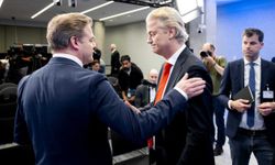 Irkçı Wilders çekildi Hollanda hükümeti düştü