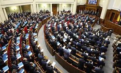 Zelenskiy'den protestolar sonrası geri adım