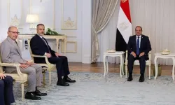 Bakan Fidan, Kahire'de Sisi ile görüştü