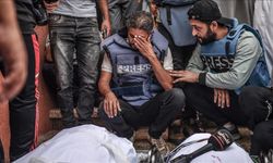 İsrail gerçeklerin gizlenmesi için gazetecileri katlediyor