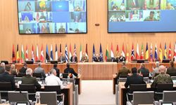 NATO nabız yoklamak için toplandı, Rusya anında tepki verdi