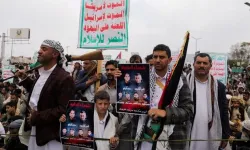 Yemen'in Sana kentine hava saldırısı