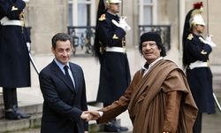 Sarkozy, "Kaddafi davası"nda hapis cezası aldı