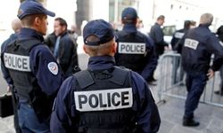 Fransa'nın Nice şehrinde silahlı saldırı, 2 ölü