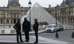 Louvre Müzesi bu kez gerçekten soyuldu