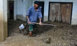 Endonezya'da yağışlar nedeniyle can kaybı 280'i aştı