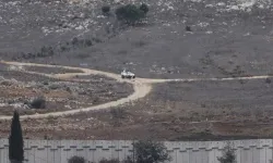 İsrail BM askerlerini hedef aldı