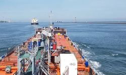 Karadeniz'de bir gemi daha vuruldu