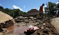 Güney Asya'da sel felaketi bilançosu büyüyor
