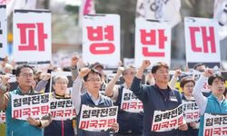 Güney Korelilerden ABD-İsrail protestosu