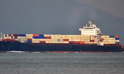 ABD Hürmüz'de İran gemisini vurararak durdurdu ve el koydu