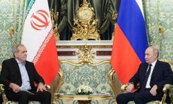 Putin ile Pezeşkiyan telefonda görüştü