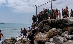 İspanya'nın Afrika'daki şehrinde başı göçmenlerle dertte