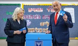 Netanyahu'nun partisi yine ilk sırada ama bloğu çoğunluğu sağlayamadı