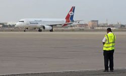 Yemen’de Aden Havalimanı yakınına 2 balistik füze düştü