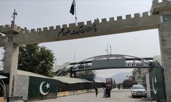 Afganistan ile Pakistan arasındaki sınır kapısı yeniden açıldı