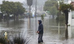 California'da şiddetli yağış ve kar fırtınası