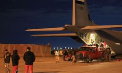 Irak, Türkiye'ye 26 uçakla 136,5 ton yardım malzemesi gönderdi