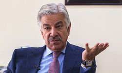 Pakistan Savunma Bakan Asıf, çözümü IMF'de görmüyor