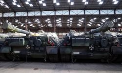 Polonya tankları Ukrayna'ya teslim etti