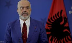 Arnavutluk'tan Kosova'ya açık destek