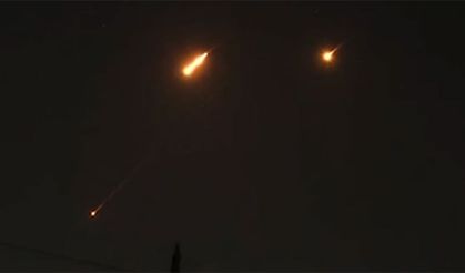 İsrail ordusu: İran bize karşı füzeli saldırı başlattı