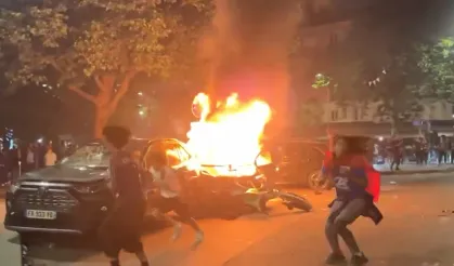 Paris sokakları maç sonrası karıştı