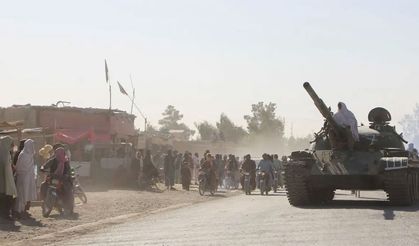 Afganistan ile Pakistan, çatışmaya bayram molası verdi