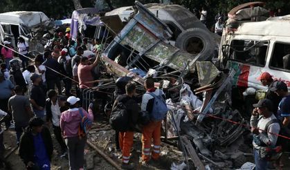 Kolombiya'da terör yıllar sonra tekrar hortladı: 14 ölü var