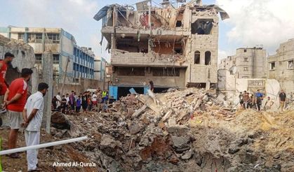İsrail Gazze'de camiyi bombaladı