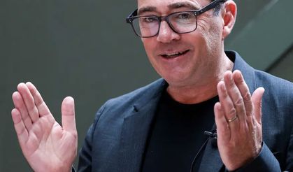 Andy Burnham İngiltere Başbakanı oldu