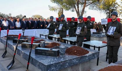 52 yıl sonra kimlikleri belirlenen Kıbrıs şehitler için cenaze töreni