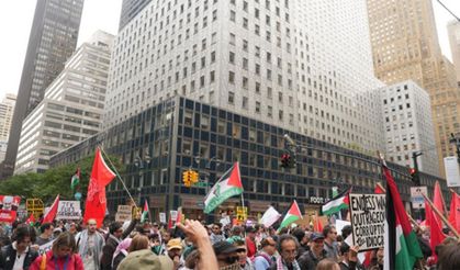 New York’ta Netanyahu protestosu: Binlerce Filistin destekçisi BM’ye yürüdü