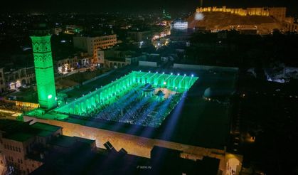 Halep'teki tarihi Emevi Camii yeniden ibadete açıldı