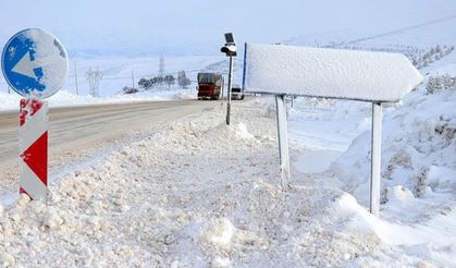 O ilde 594 köy yolu ulaşıma kapandı