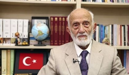 "Cumhuriyet, Osmanlı'yı bir kenara koyma hareketiydi"