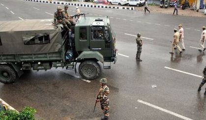 "Pakistan İslam Cumhuriyeti, Keşmirlilere manevi, siyasi ve diplomatik cephelerde yardım etmektedir"