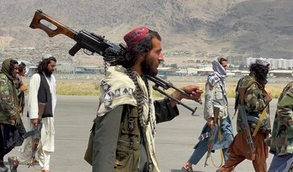 Halid Abdurrahman yazdı: "Afganistan ile Pakistan arasındaki sınır çatışmalarının sebepleri neler?"