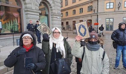 İsveç'te bir grup Kur'an-ı Kerim'e saygı gösterilmesini talep etti