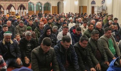 KKTC'de Miraç Kandili'nde depremzedeler için dua edildi