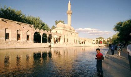 Türküsüyle, çiğköftesiyle Urfa