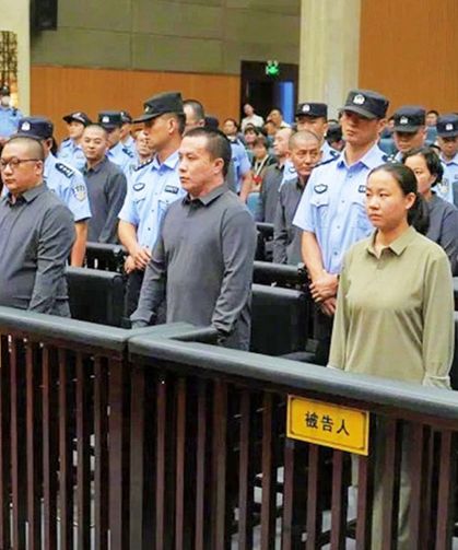 Çin aynı aileden 11 mafya üyesini idam etti