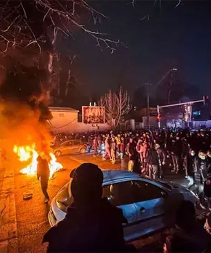 ABD İran'daki vatandaşlarını tahliyeye başladı