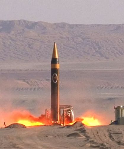 Yolunu şaşıran İran füzesi Türkiye'de düşürüldü