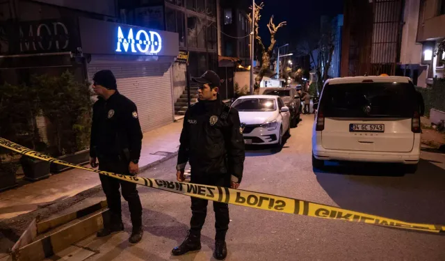 Irak'ın İstanbul başkonsolosluğuna ateş açıldı