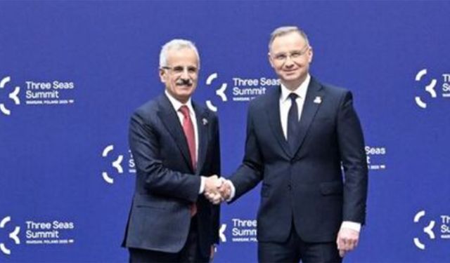 Türkiye "Üç Deniz Girişimi"ne ortak oldu