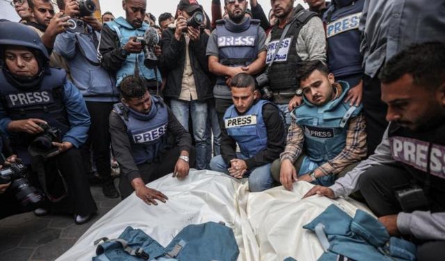 "Filistinli gazeteciler kahramanca çalışıp ağır bedeller ödüyorlar"