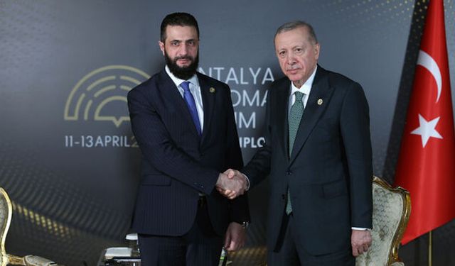 Cumhurbaşkanı Erdoğan, Şara ile Antalya'da görüştü