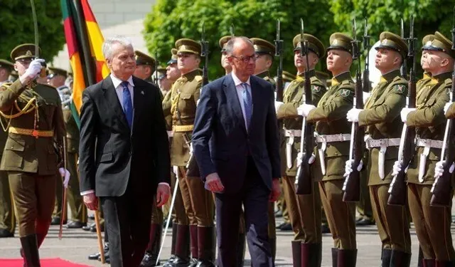 Almanya Rus sınırındaki ülkeye asker konuşlandırdı