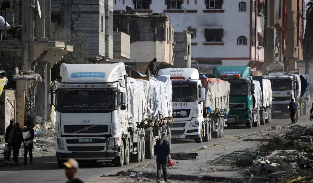 Gazze'ye 3 ay aradan sonra ilk yardım konvoyu ulaştı